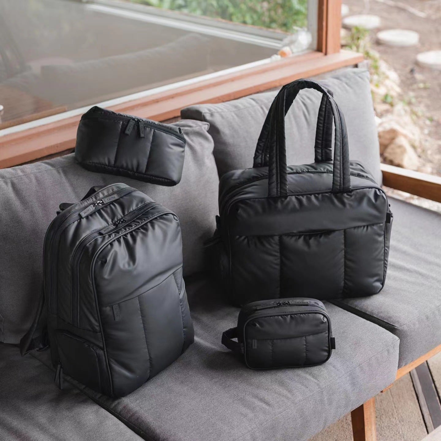 Large Capacity Duffel Bag for Women – Multifunctional Shoulder Bag with Dry Wet Separation for Travel