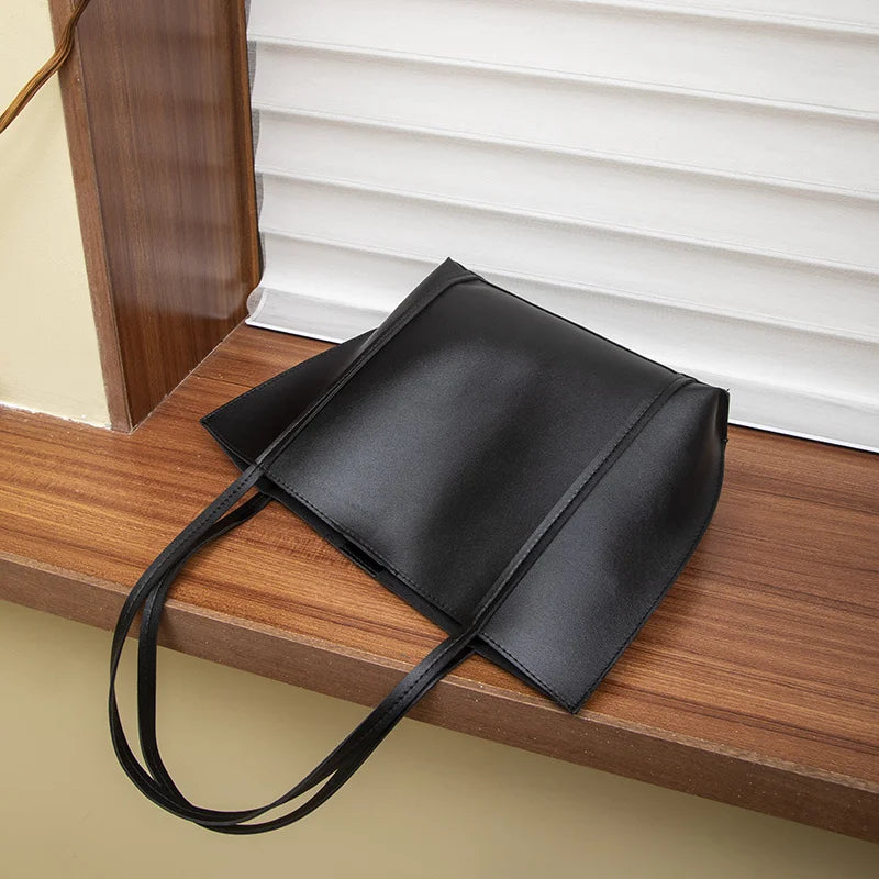 Large-Capacity Tote Bag for Women - Simple, Solid Color Fashion Shoulder Bag in Minimalist Style