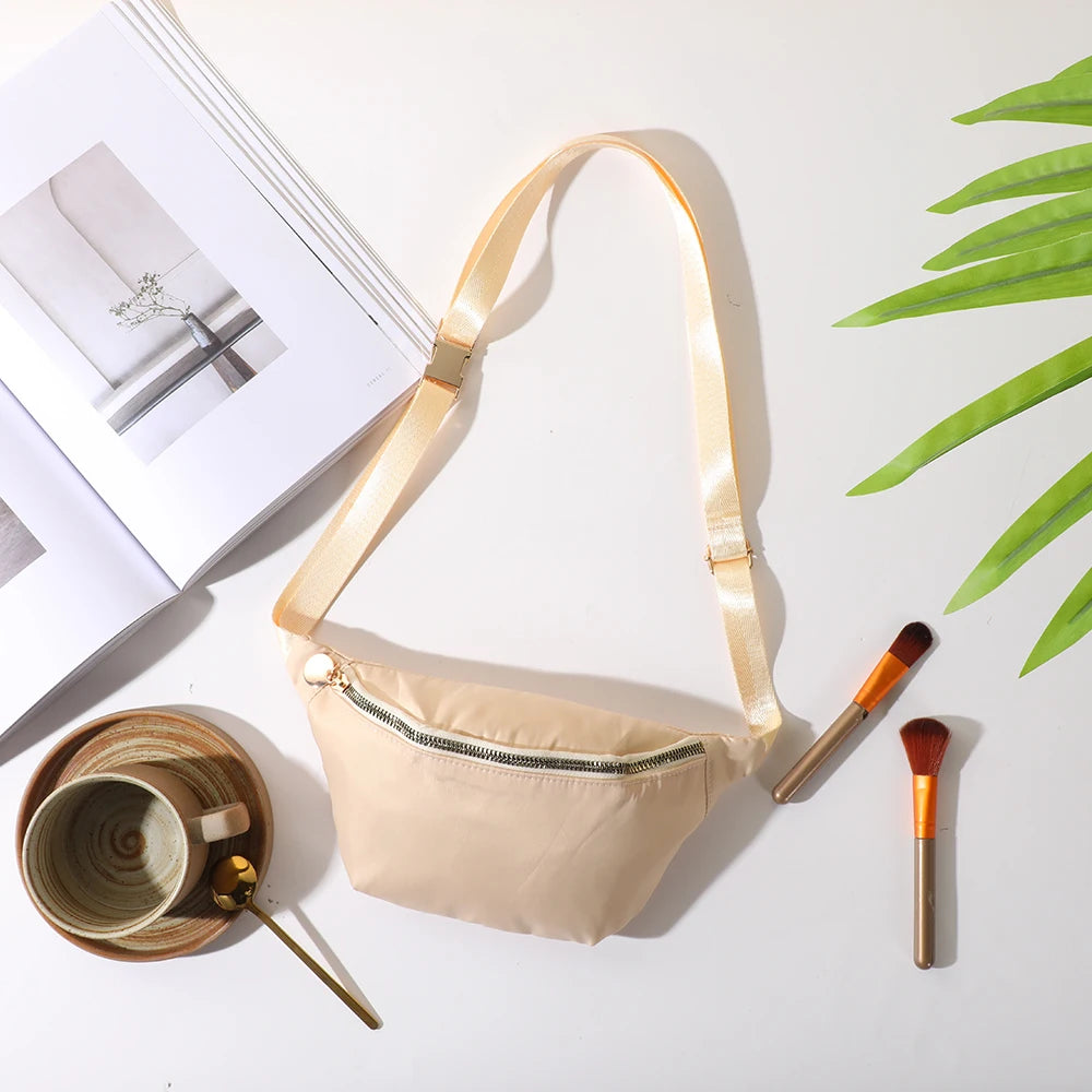 Fanny Pack for Women - Adjustable Waterproof Women's Nylon Fanny Pack with Zipper Design