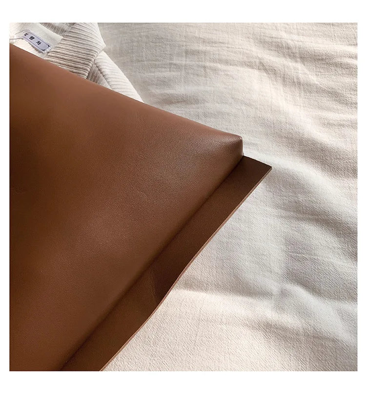 Leather Tote Bag Women's Retro Soft Leather Underarm Bag 2023 New Autumn Winter Large Capacity Commute Bucket Shoulder Bag Trend