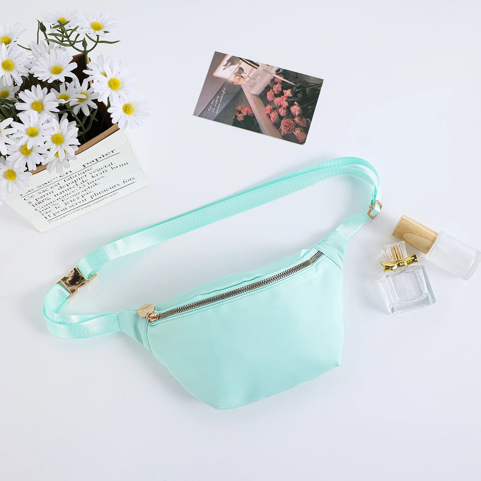 Fanny Pack for Women - Adjustable Waterproof Women's Nylon Fanny Pack with Zipper Design